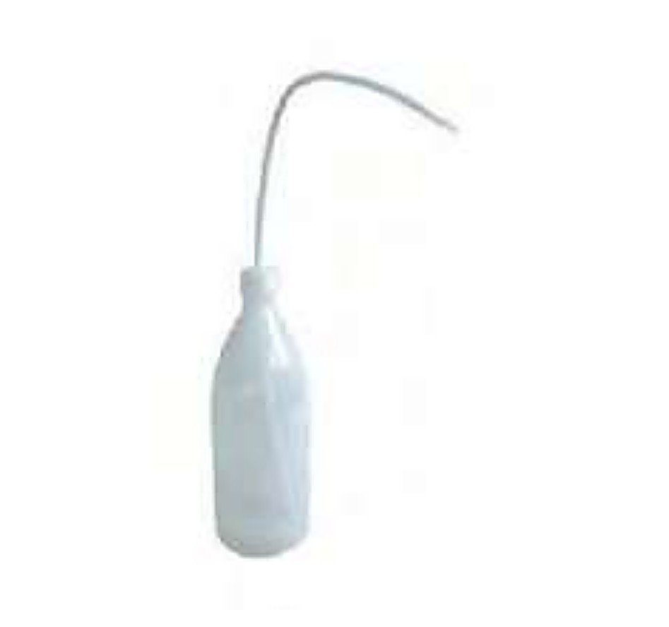 PISSETTE EN PLASTIQUE 150 ML
